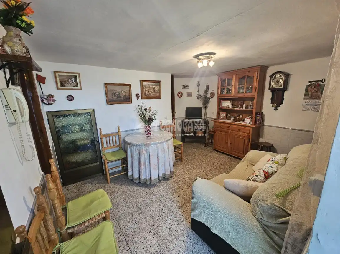 Sala de estar de Casa o chalet en venta en Caleruela con Jardín privado
