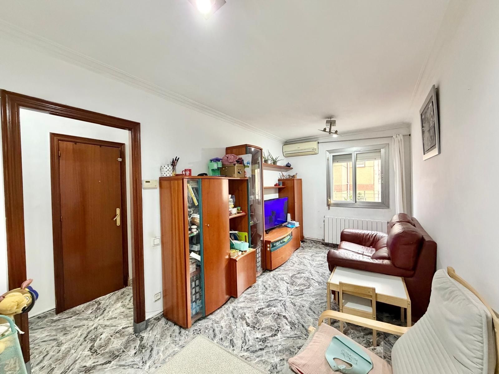 Living room of Attic for sale in L'Hospitalet de Llobregat  with Air Conditioner, Heating and Terrace