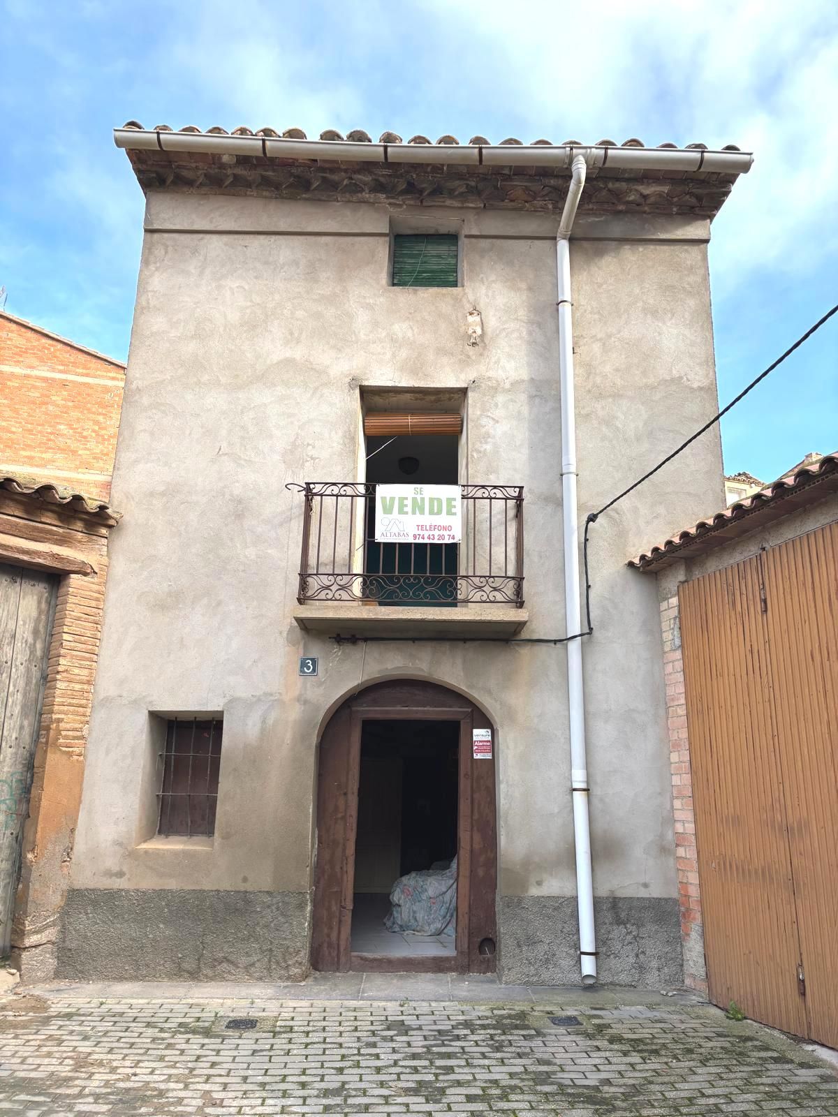 Vista exterior de Finca rústica en venda en San Esteban de Litera amb Balcó