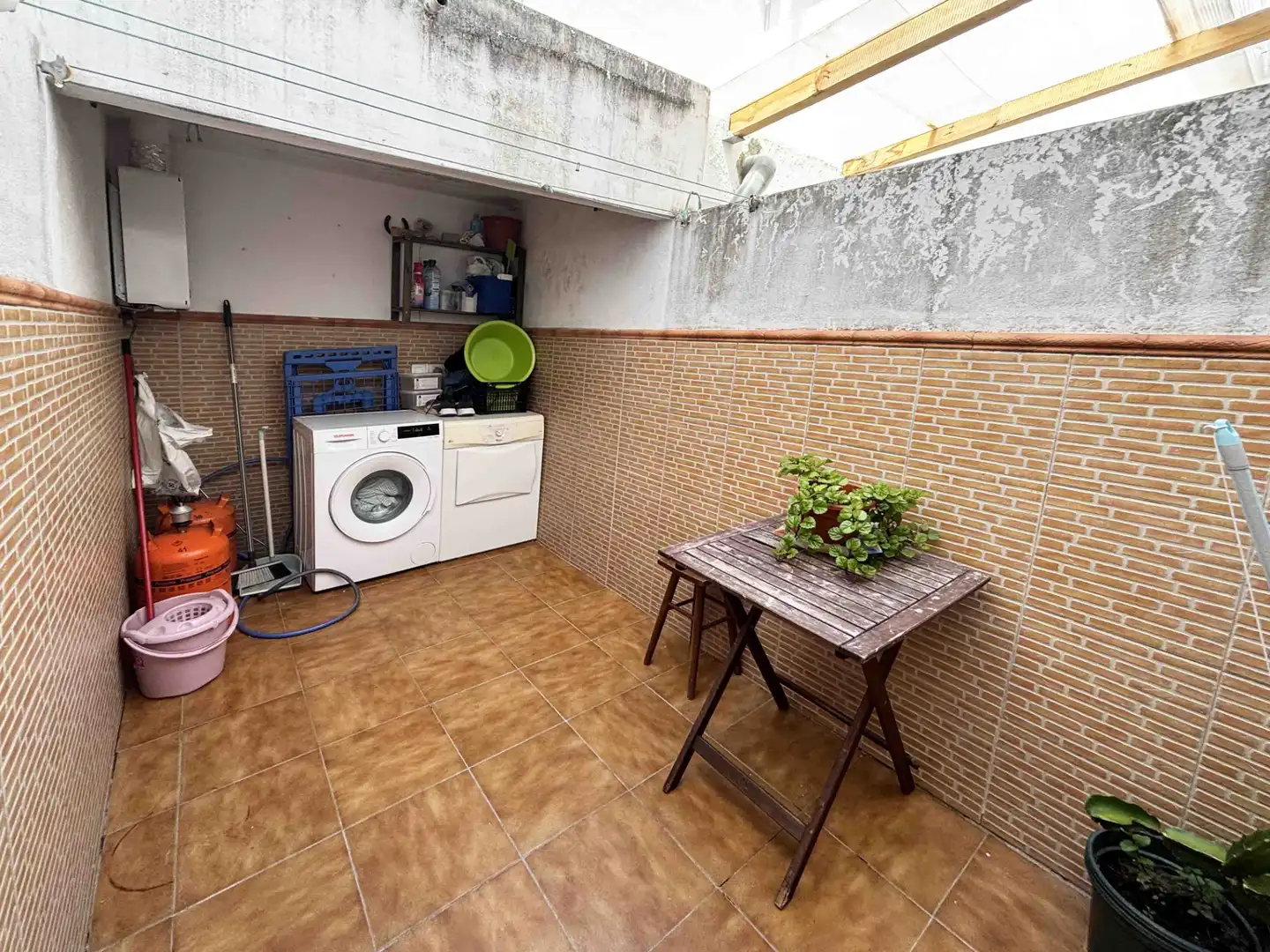 Terrassa de Casa adosada en venda en Benalup-Casas Viejas amb Aire condicionat, Calefacció i Terrassa