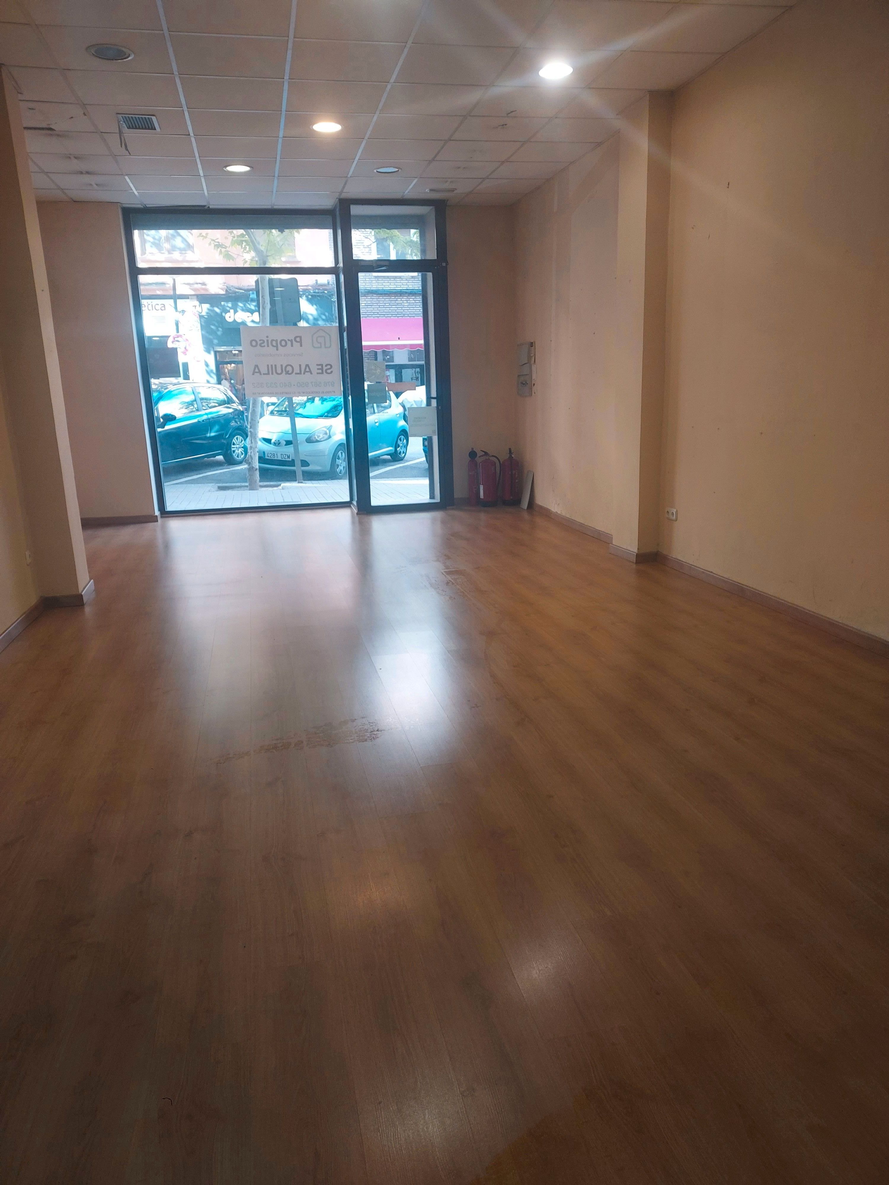 Premises to rent in  Zaragoza Capital  with Air Conditioner and Heating
