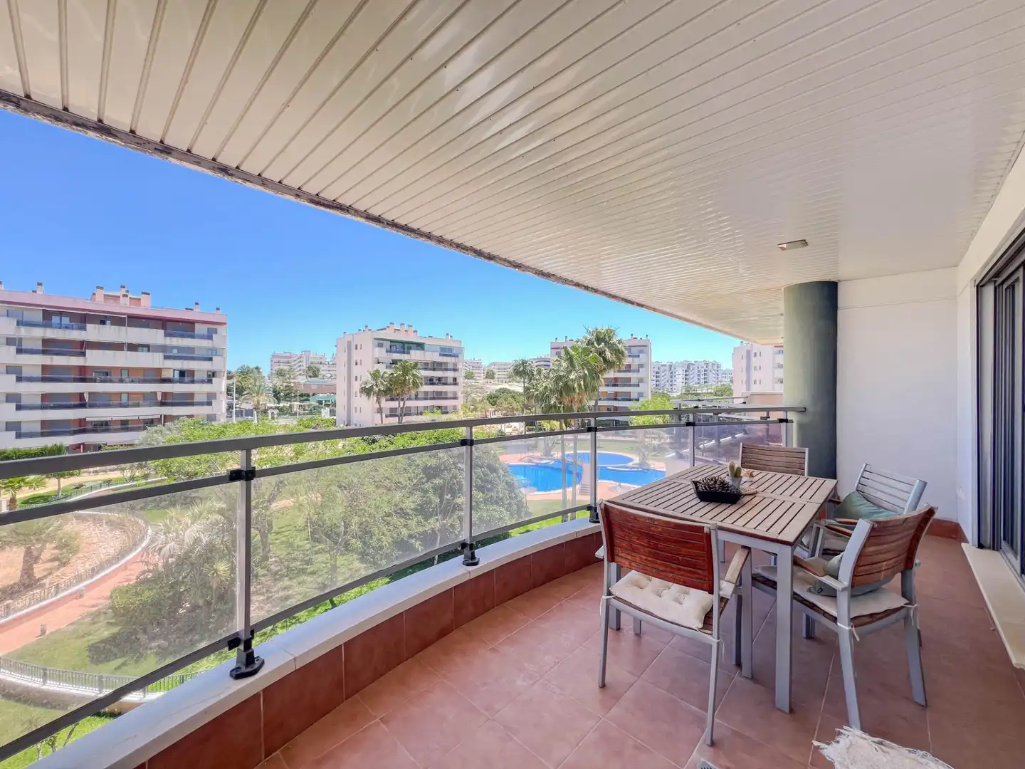 Apartamento con terraza en alquiler en Calle GRAN VIA 17, imagen 4