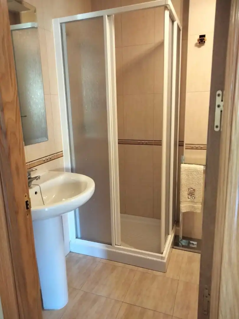 Baño de Piso en venta en Valderas con Parquet, Amueblado y TV