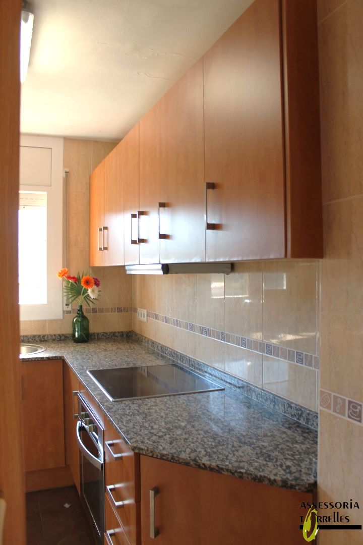 Cuina de Àtic en venda en Torrelles de Llobregat amb Terrassa