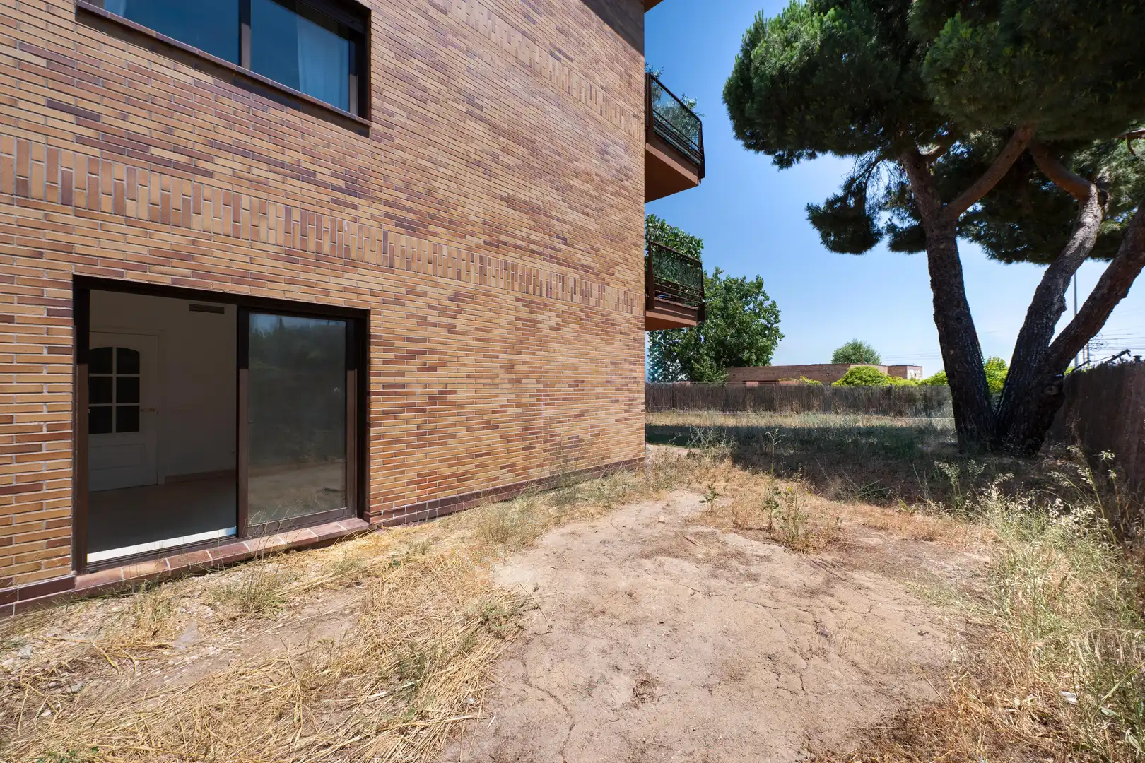 Vista exterior de Piso en venta en Las Rozas de Madrid con Aire acondicionado y Trastero