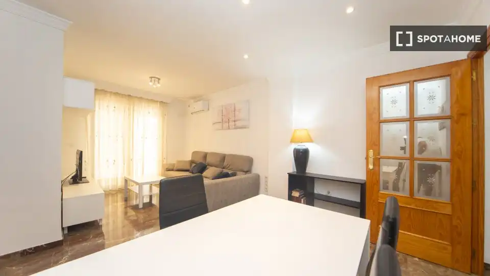 Room in Barrio de Zaidín