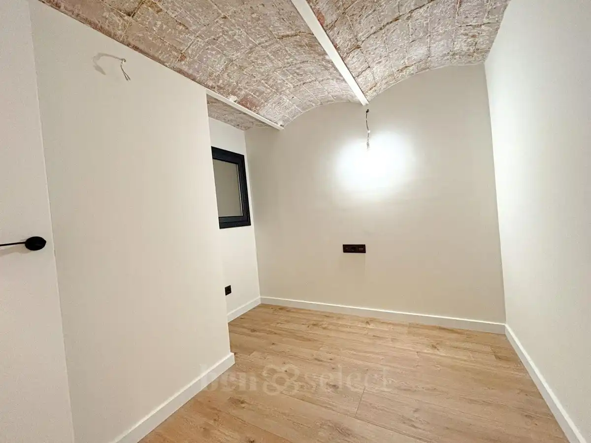 Duplexes for sale in Barcelona  with Air Conditioner, Heating and Private garden