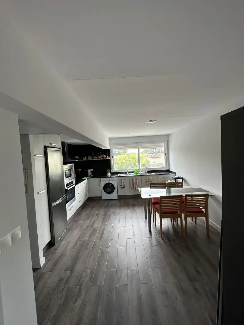 Habitación en Carrer de Campillo de Altobuey, Beteró