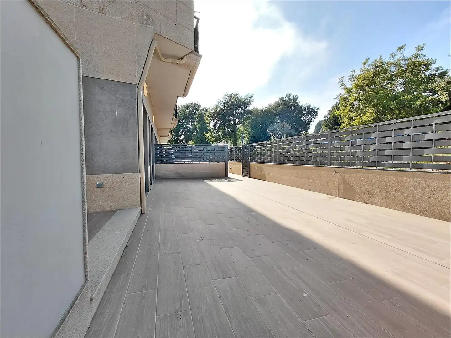 Terrasse von Erdgeschoss zum Verkauf in Sanxenxo mit Heizung, Terrasse und Möbliert