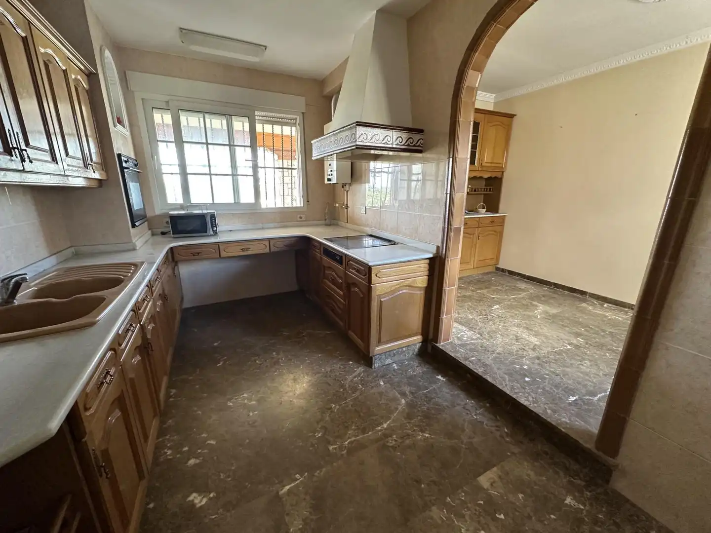 Cocina de Casa o chalet en venta en Picassent con Jardín privado, Terraza y Trastero