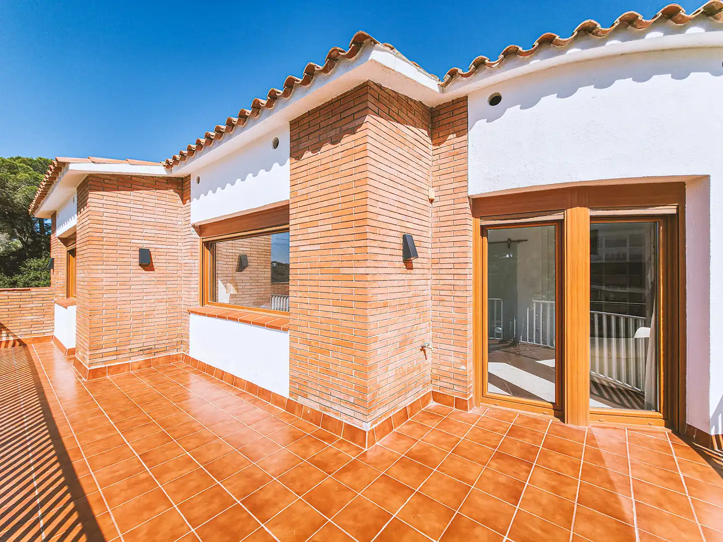 Exterior view of Houses for sale in Sant Pol de Mar  with Air Conditioner, Heating and Private garden