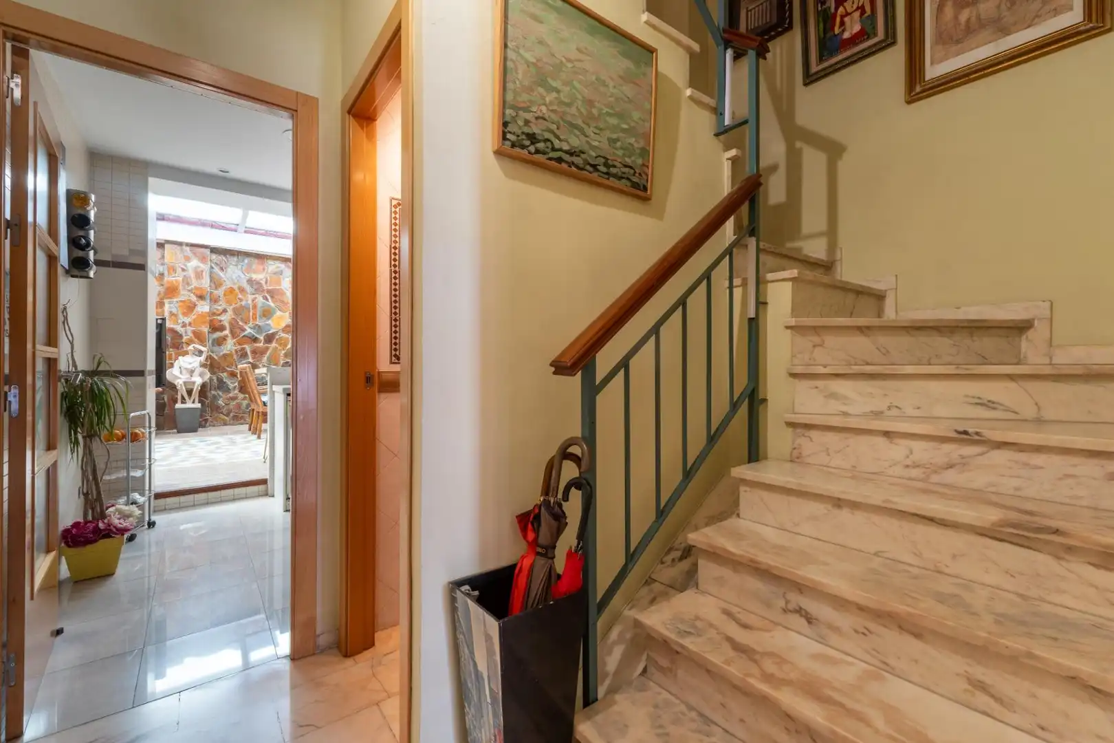 Detached homes for sale in Córdoba  with Air Conditioner, Heating and Storage room