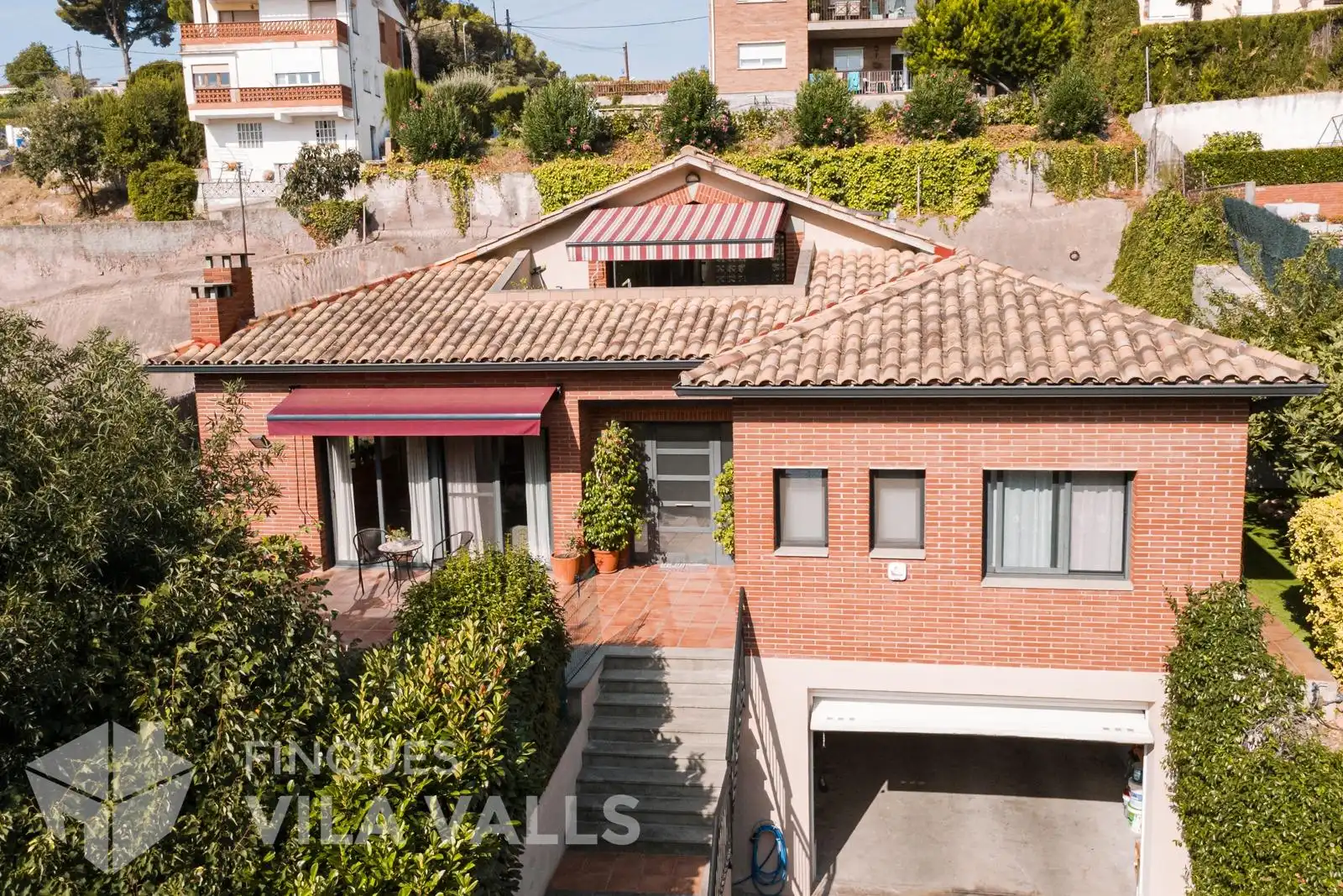 Vista exterior de Casa o xalet en venda en Caldes de Montbui amb Calefacció, Jardí privat i Piscina