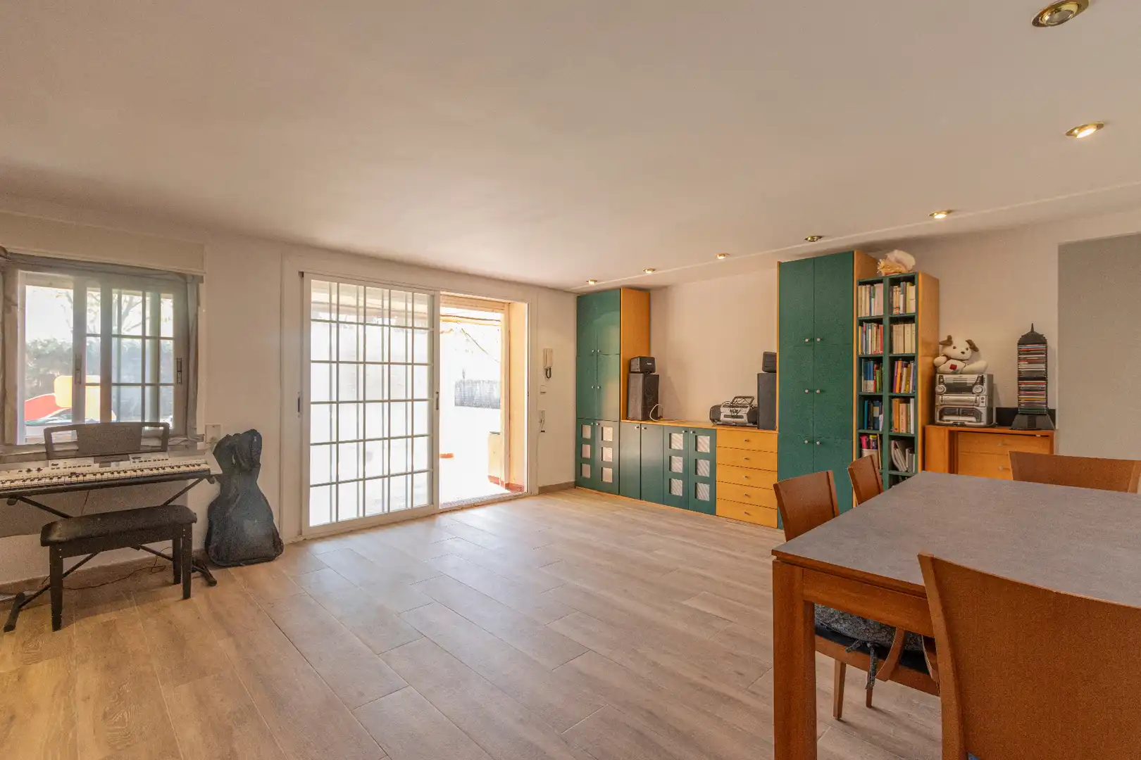 Living room of Houses for sale in El Masnou  with Air Conditioner, Heating and Private garden