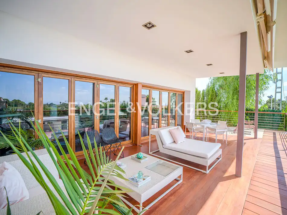 Terrassa de Casa o xalet en venda en Elche / Elx amb Aire condicionat, Calefacció i Jardí privat