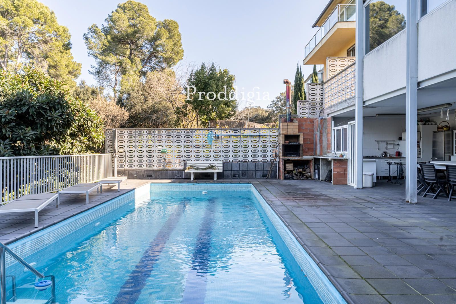 Swimming pool of House or chalet for sale in Sant Cugat del Vallès  with Air Conditioner, Heating and Private garden