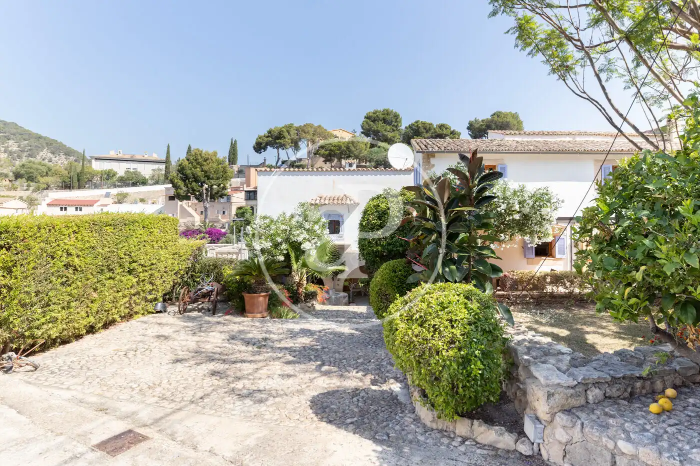 Vista exterior de Casa o xalet de lloguer en  Palma de Mallorca amb Aire condicionat, Calefacció i Jardí privat