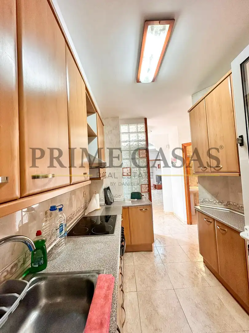 Cuina de Casa o xalet en venda en Mogán amb Jardí privat, Terrassa i Traster