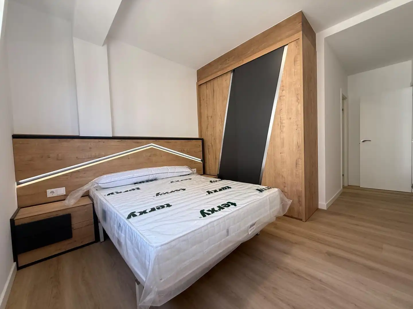 Schlafzimmer von Wohnung zur Miete in Boiro