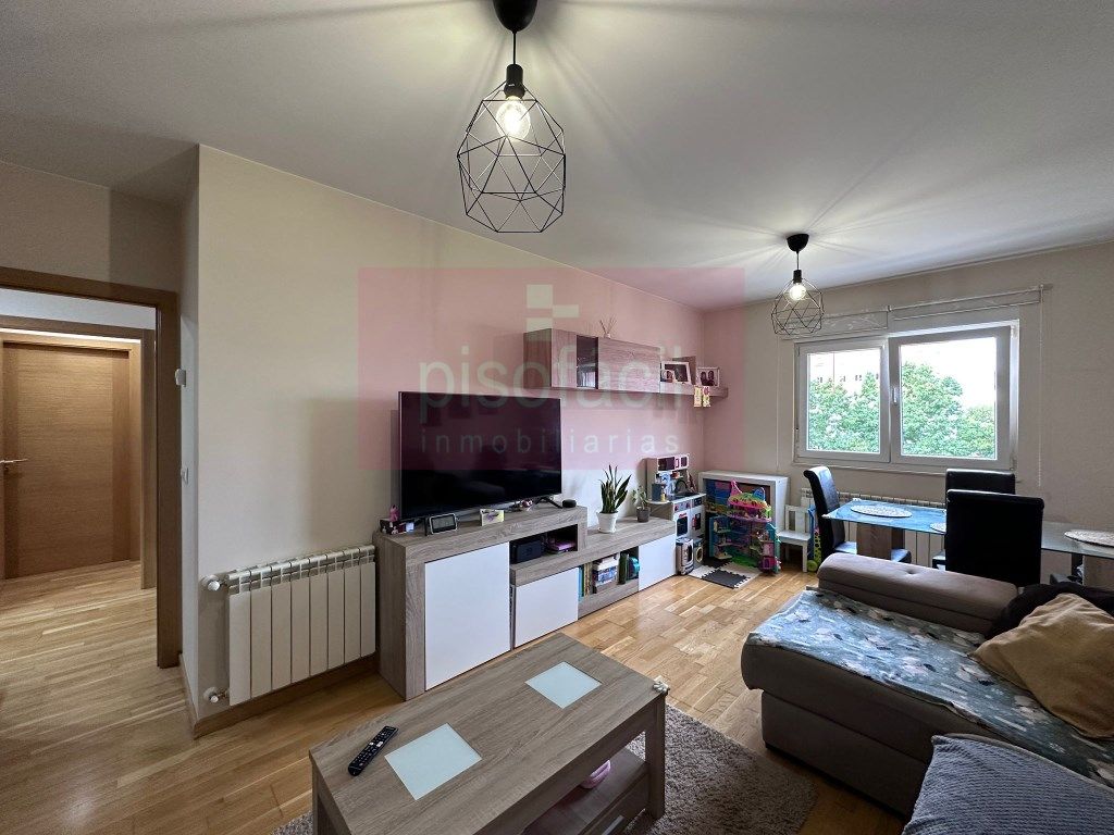 Sala de estar de Apartamento en venta en Lugo Capital