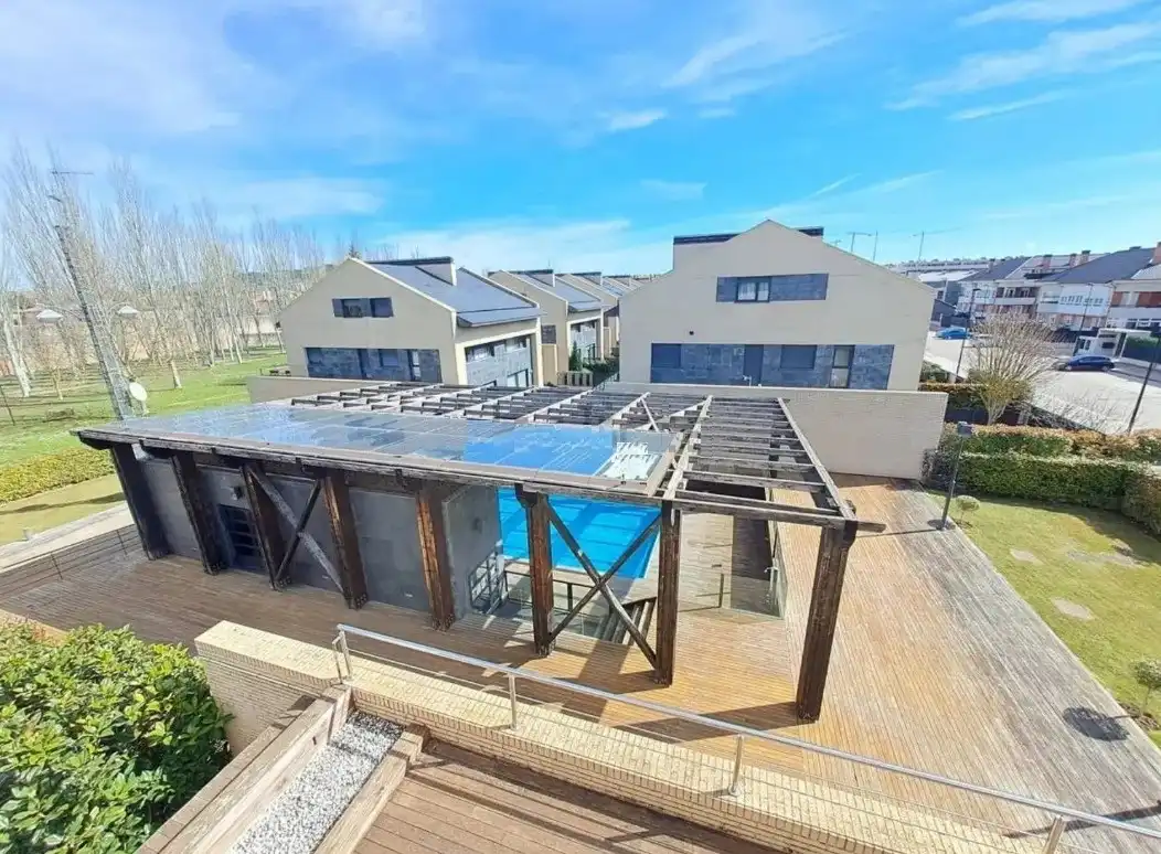 Terrace of Detached homes for sale in Burgos  with Heating, Private garden and Storage room