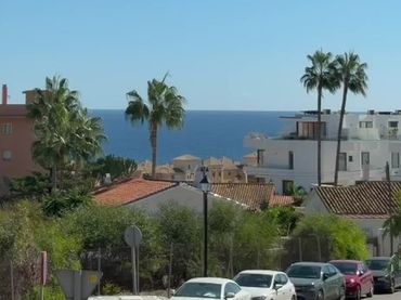 Apartamento con piscina en venta en Castillo Sohail - Myramar