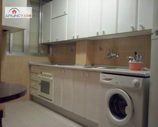 Kitchen of Flat to rent in  Sevilla Capital  with Terrace