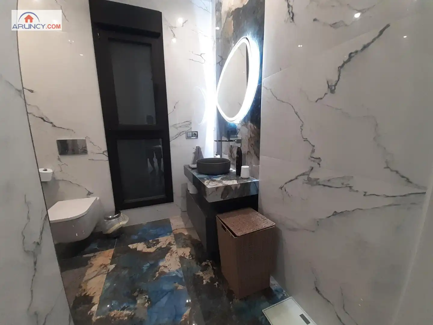 Bathroom of Houses for sale in Montequinto  with Air Conditioner, Private garden and Storage room