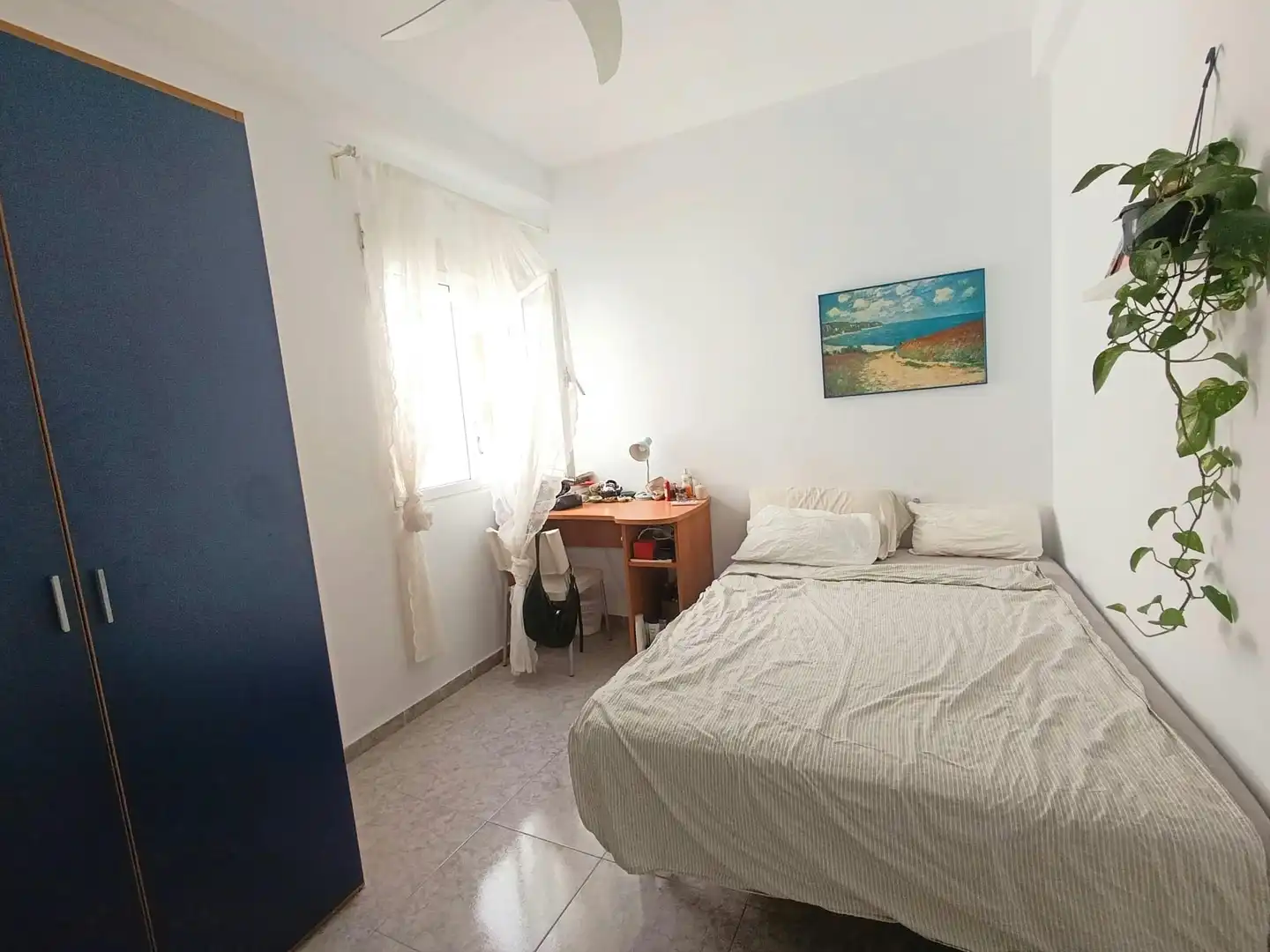 Bedroom of Flat for share in Sevilla  with Air Conditioner, Furnished and Washing machine