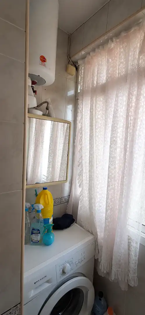 Bany de Pis en venda en Barcelona amb Calefacció i Balcó