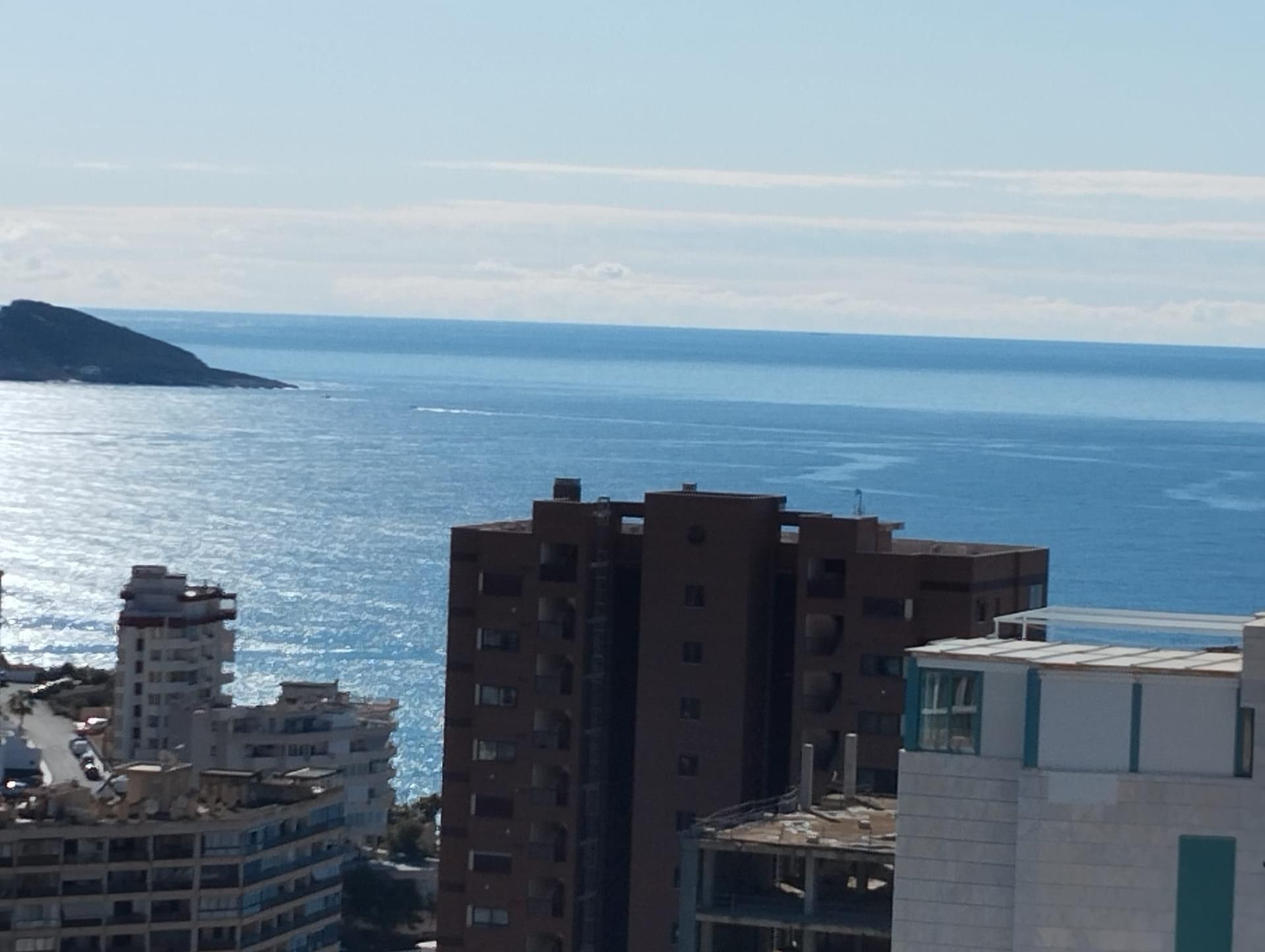 Vista exterior de Apartament en venda en Villajoyosa / La Vila Joiosa amb Aire condicionat, Calefacció i Jardí privat