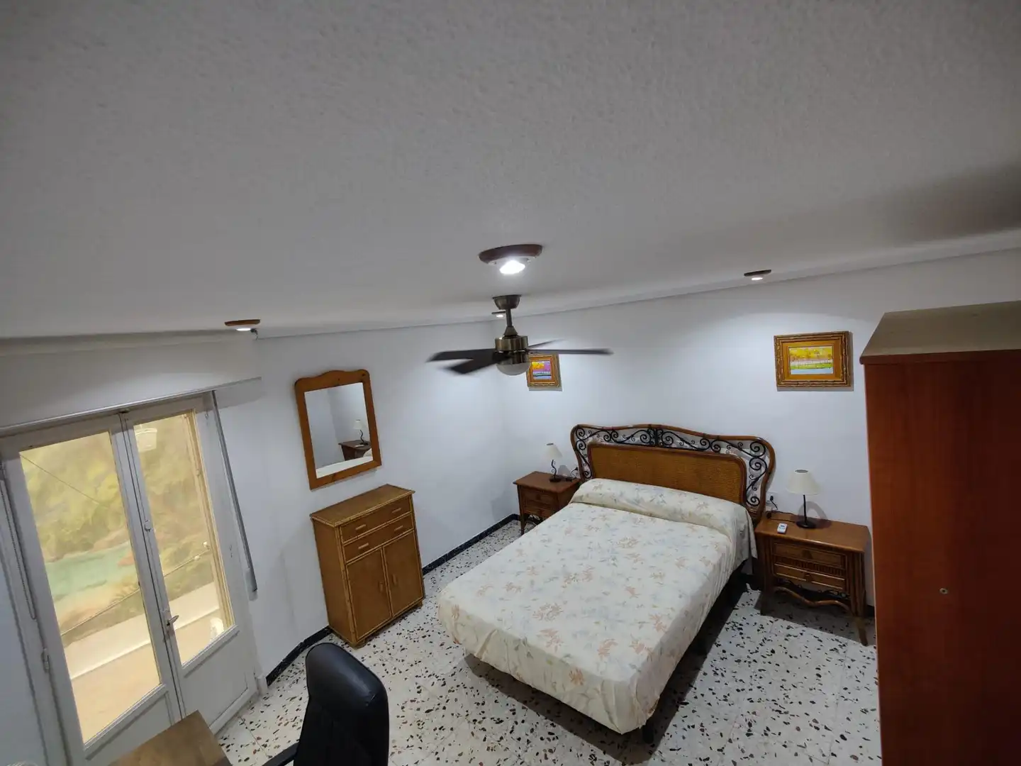 Habitación de Piso de alquiler en Elche / Elx con Amueblado