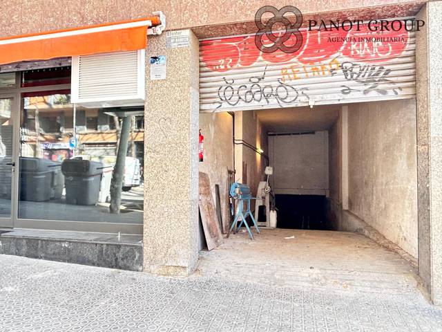 Local comercial en Venta en Carrer de l'Alcalde de Móstoles en El Baix Guinardó