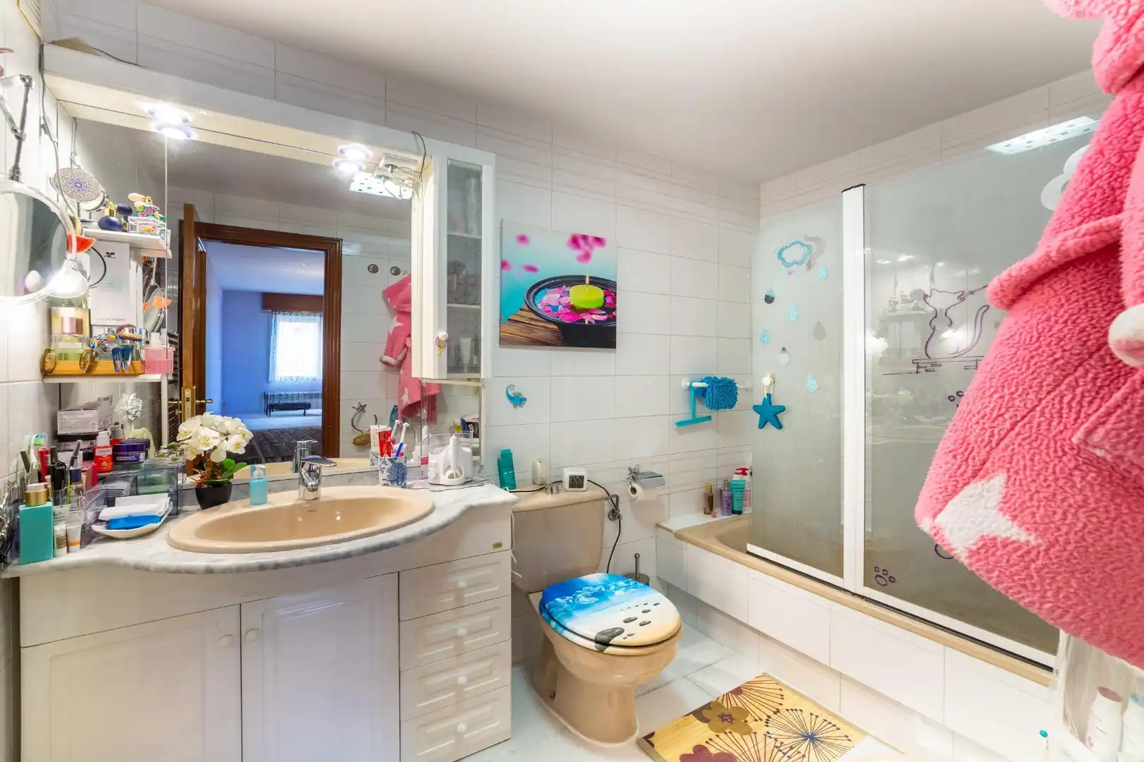 Bathroom of Flat for sale in Valladolid  with Heating, Storage room and Community pool