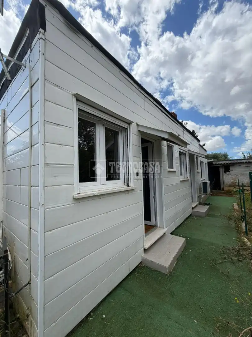 Exterior view of Country homes for sale in Utrera  with Air Conditioner, Heating and Private garden