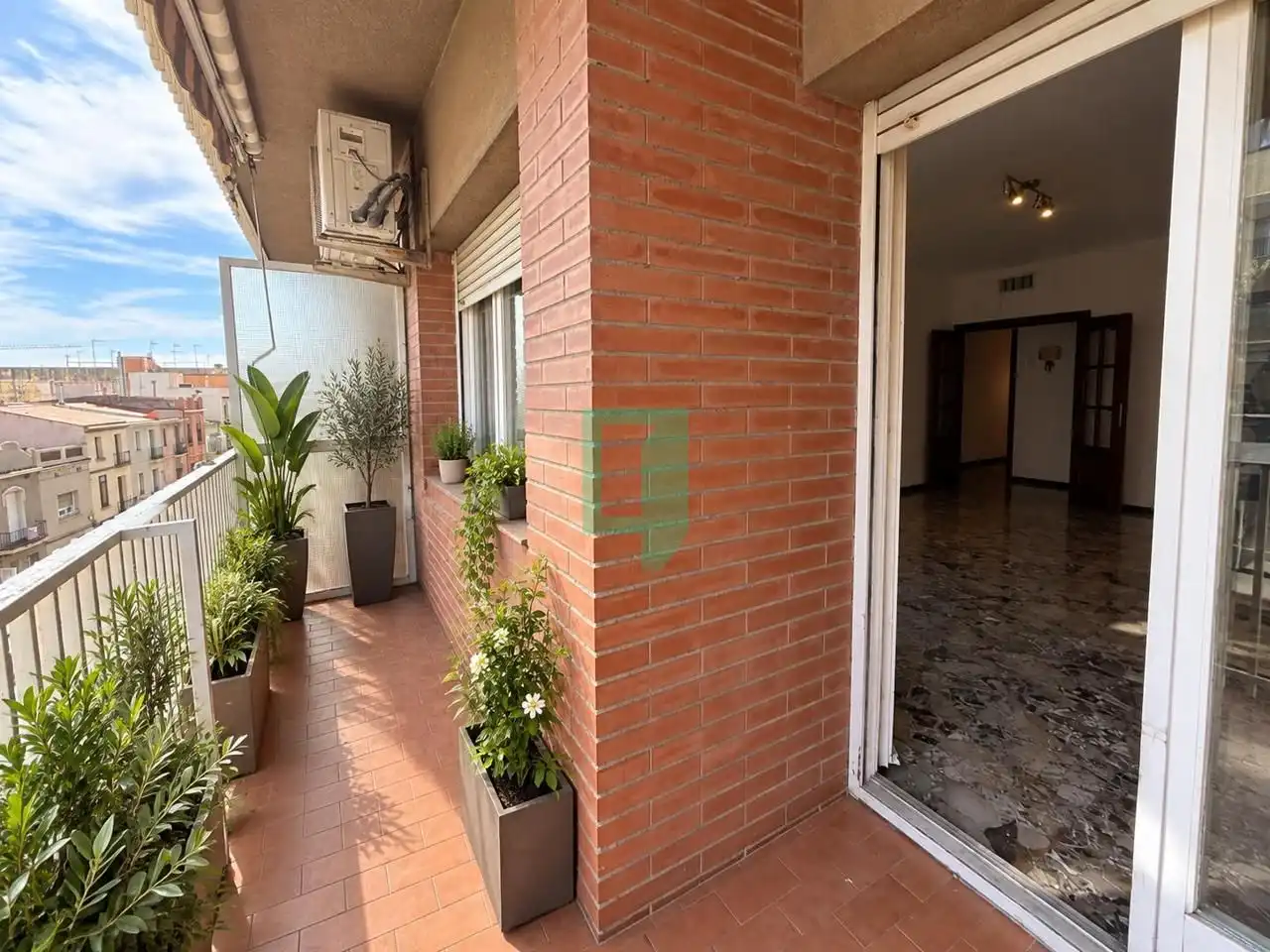 Balcony of Flat for sale in Badalona  with Air Conditioner and Balcony