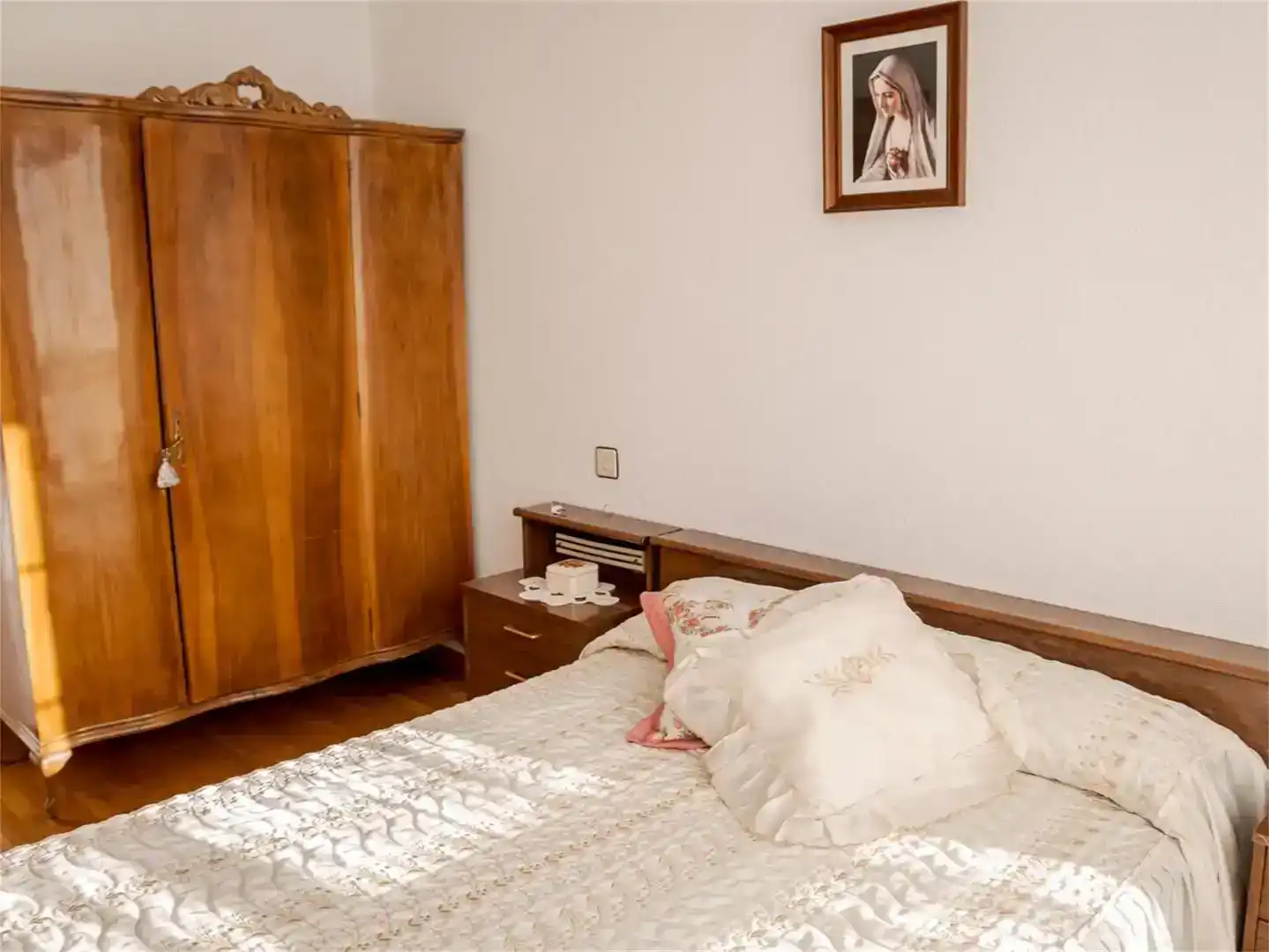Habitación de Piso en venta en Cistierna con Parquet, Trastero y Horno