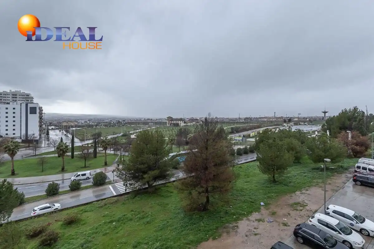 Flat for sale in Granada