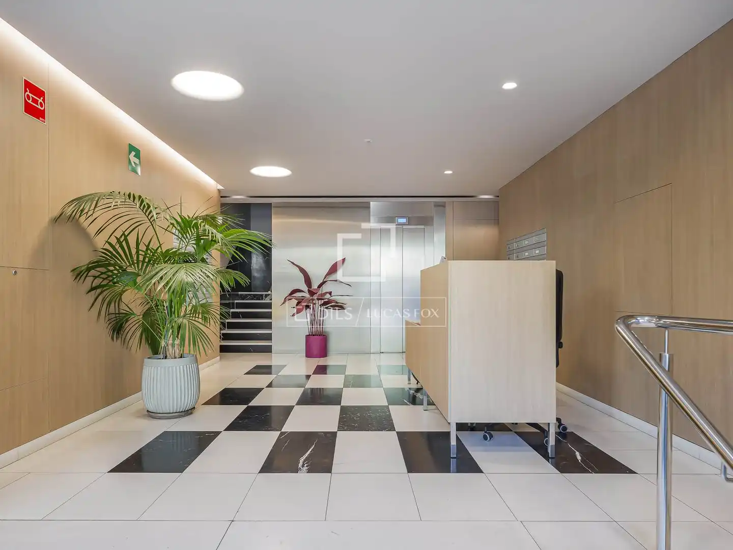 Flat for sale in Barcelona  with Air Conditioner, Heating and Parquet flooring