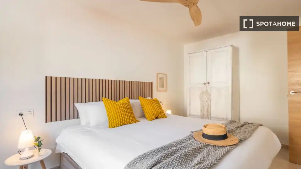 Dormitori de Apartament per a compartir en Málaga amb Aire condicionat, Calefacció i Terrassa