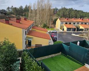 Vista exterior de Casa adosada en venda en Santiago de Compostela  amb Terrassa, Traster i Moblat