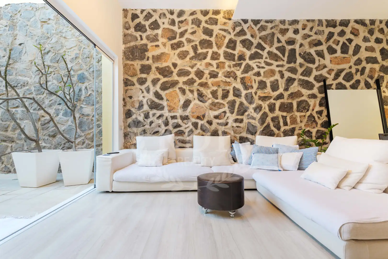 Sala d'estar de Casa adosada en venda en Santa Cruz de Tenerife amb Jardí privat, Terrassa i Moblat