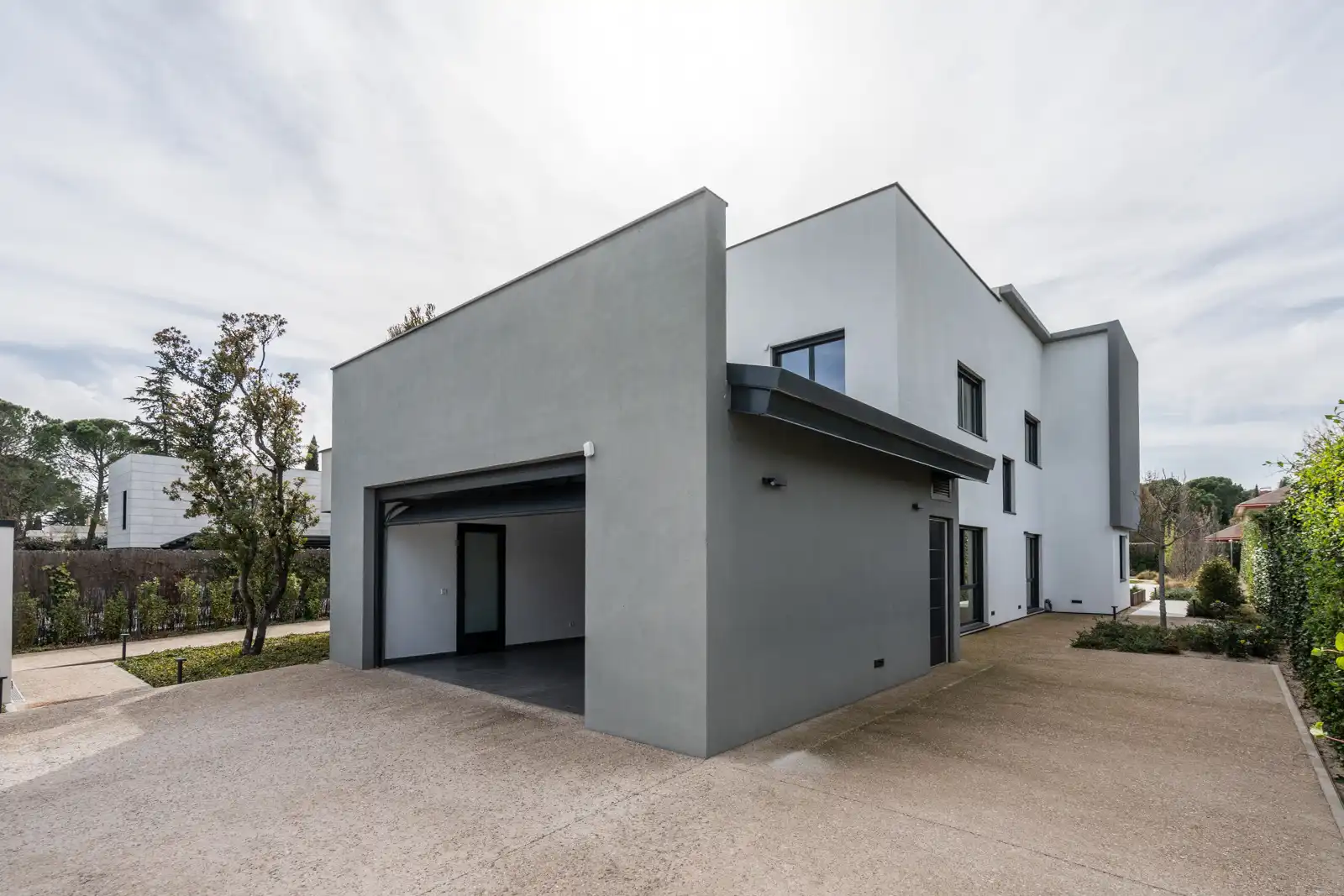 Exterior view of Houses for sale in Villanueva de la Cañada  with Air Conditioner, Heating and Private garden