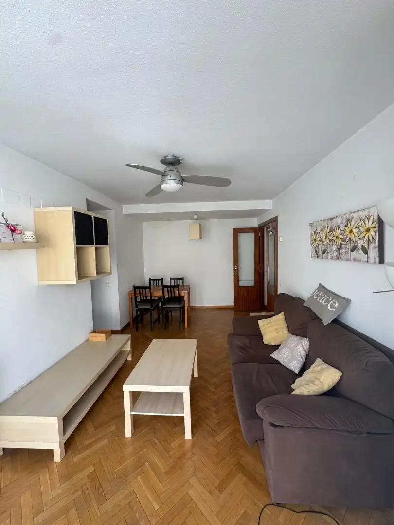 Sala de estar de Piso en venta en Madrid con Calefacción, Jardín privado y Parquet
