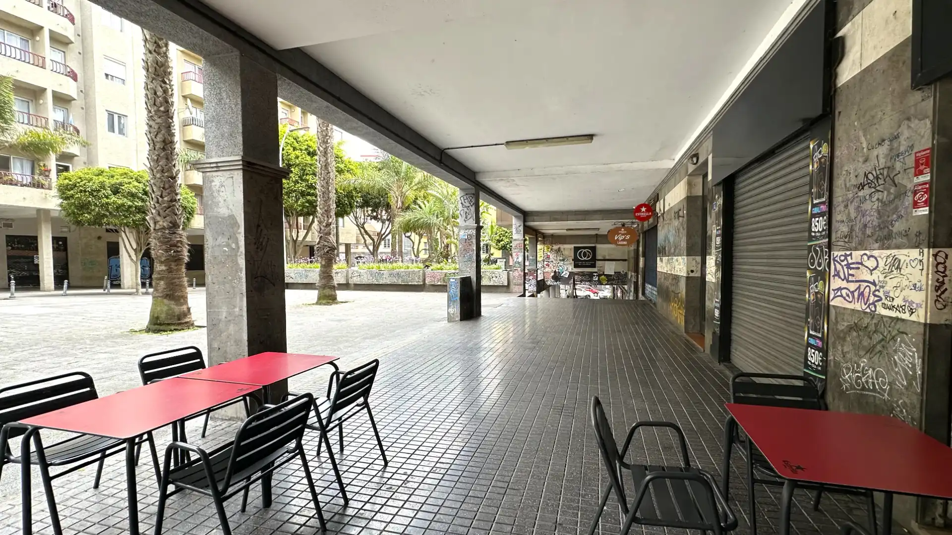 Vista exterior de Local en traspaso en San Cristóbal de la Laguna con Aire acondicionado, Terraza y Amueblado