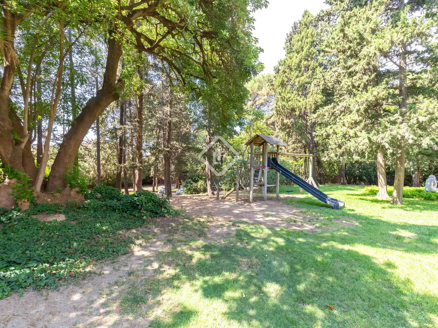 Garden of Houses for sale in Esplugues de Llobregat  with Air Conditioner, Heating and Private garden