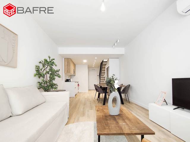 Dúplex en Alquiler en Paseo de Europa en Vega de la Moraleja