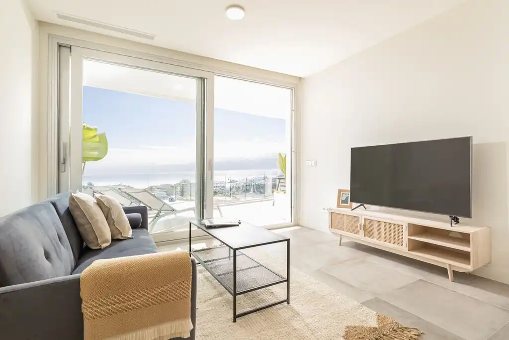 Apartament amb piscina en venda a Las Gaviotas  - Carvajal, imagen 3