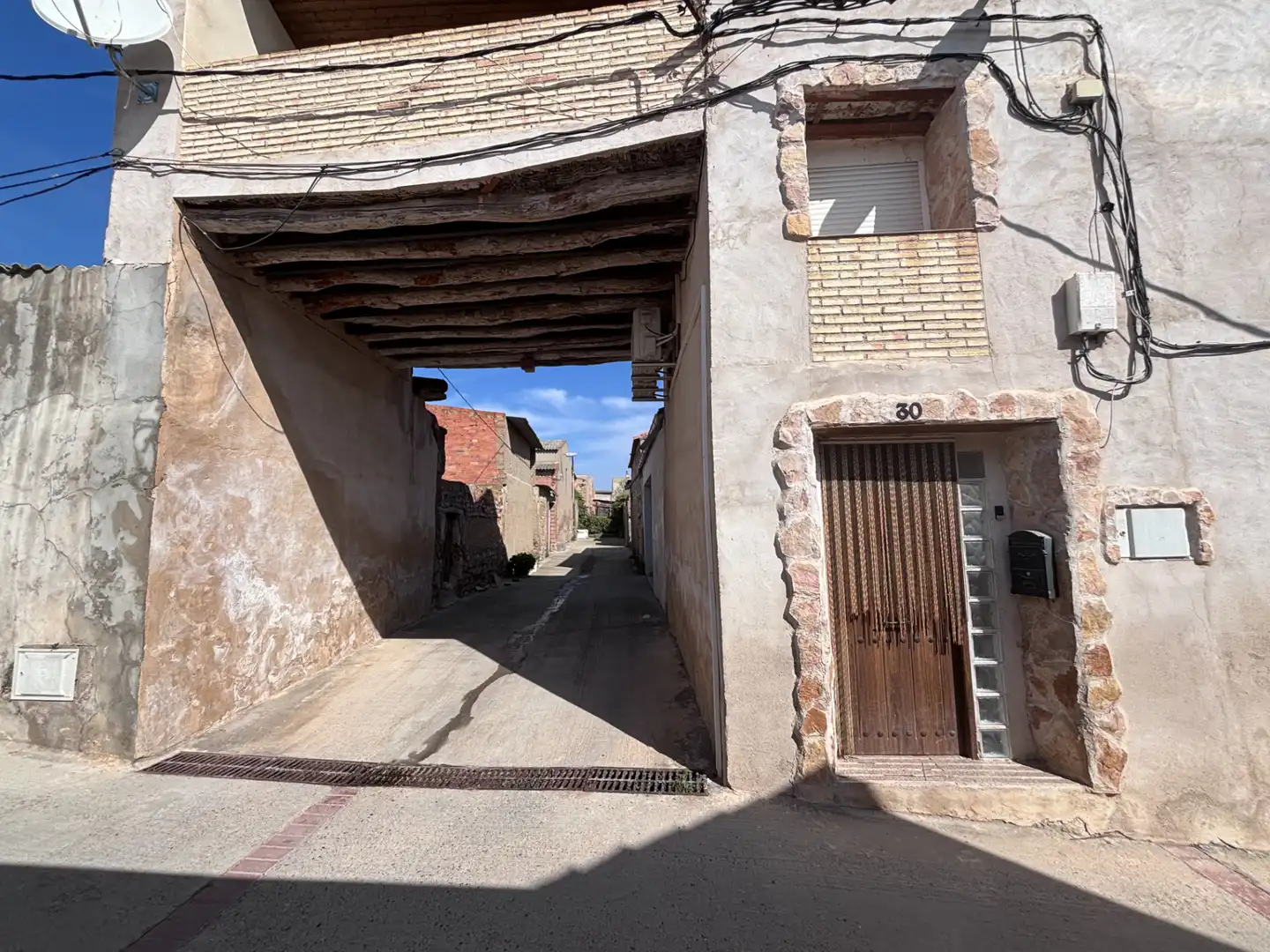 Vista exterior de Casa o chalet en venta en Escatrón con Terraza, Trastero y Amueblado