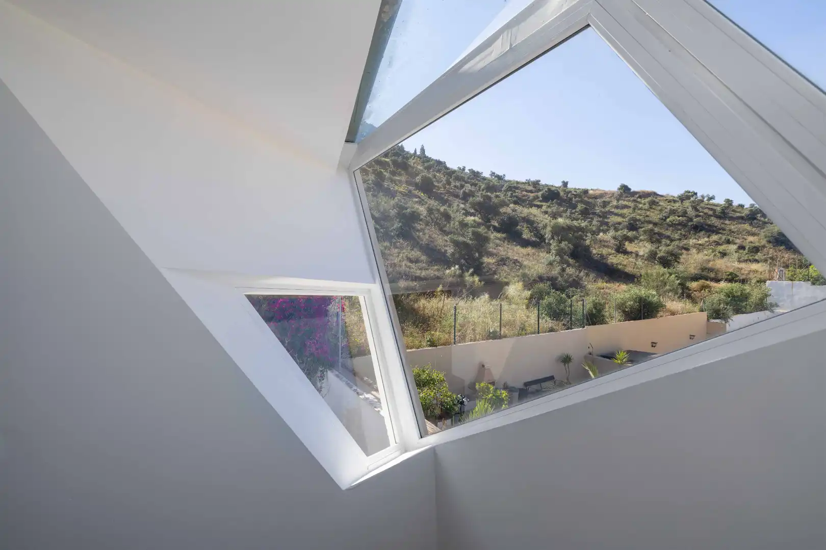 Bedroom of Houses for sale in Málaga  with Air Conditioner, Heating and Private garden